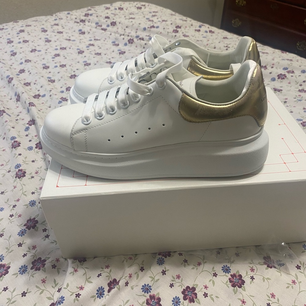 Alexander McQueen White Gold